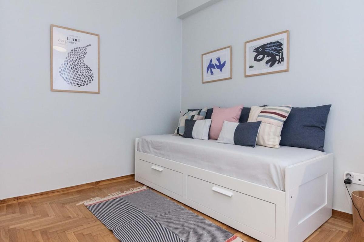 Pagrati Urban Oasis Getaway 2Bd Apt With Balcony Athens Exterior photo