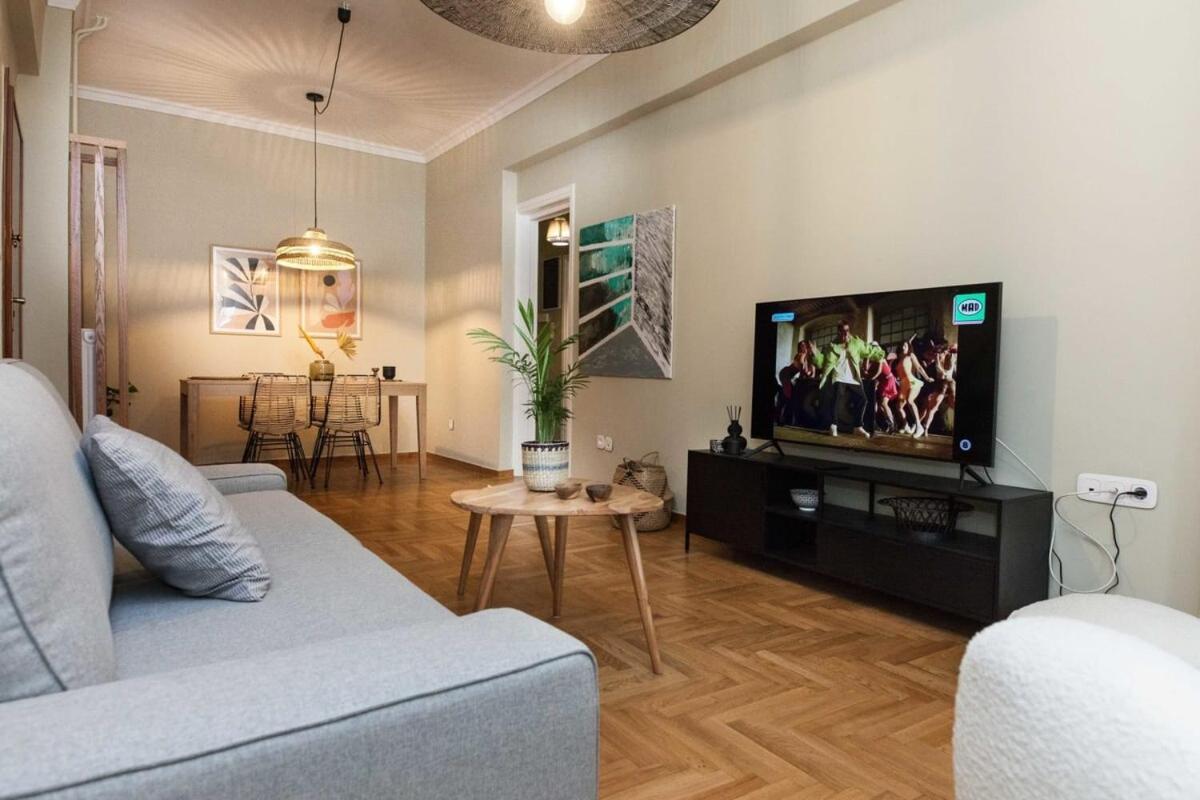 Pagrati Urban Oasis Getaway 2Bd Apt With Balcony Athens Exterior photo